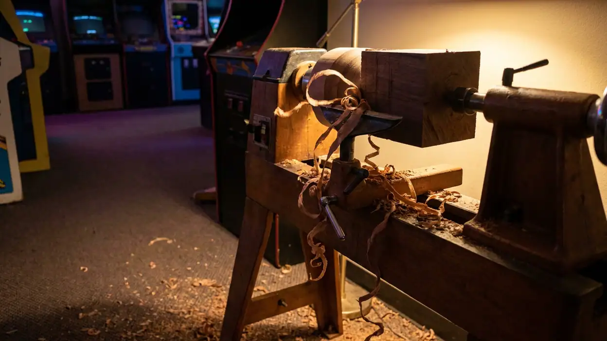 Woodturning: Crafting Calm in a Virtual Workshop
