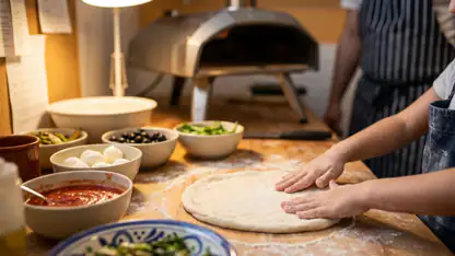 Masha e Orso: La Pizzeria! Trasforma i Gesti Quotidiani in Gioco